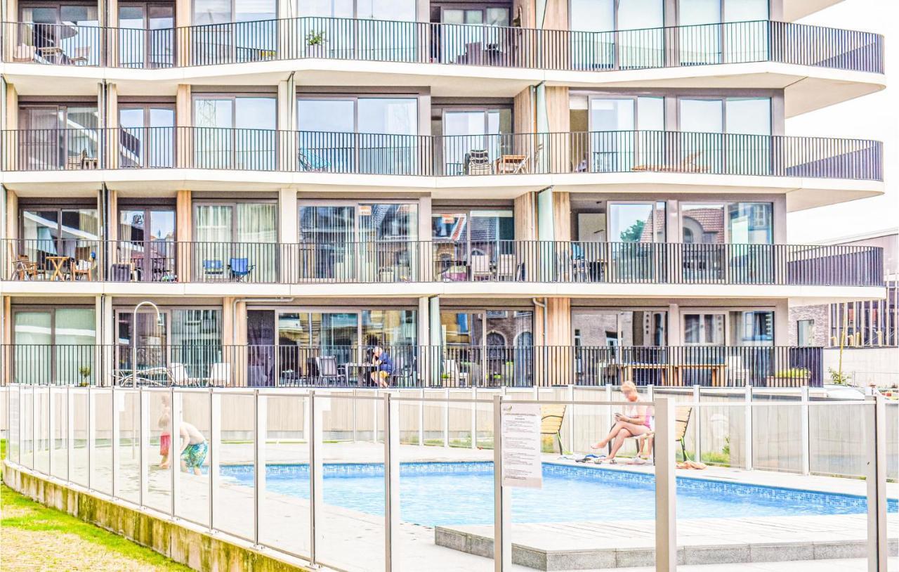 Appartement Awesome In With Outdoor Swimming Pool, Wifi&2 Bedrooms Oostende